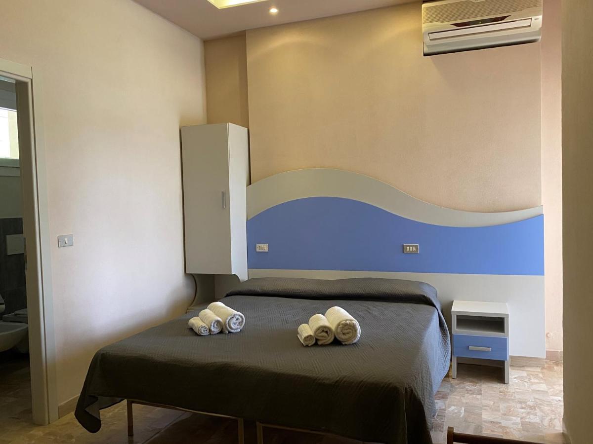 Hotel Moderno - Bed & Breakfast 切尔维亚 外观 照片