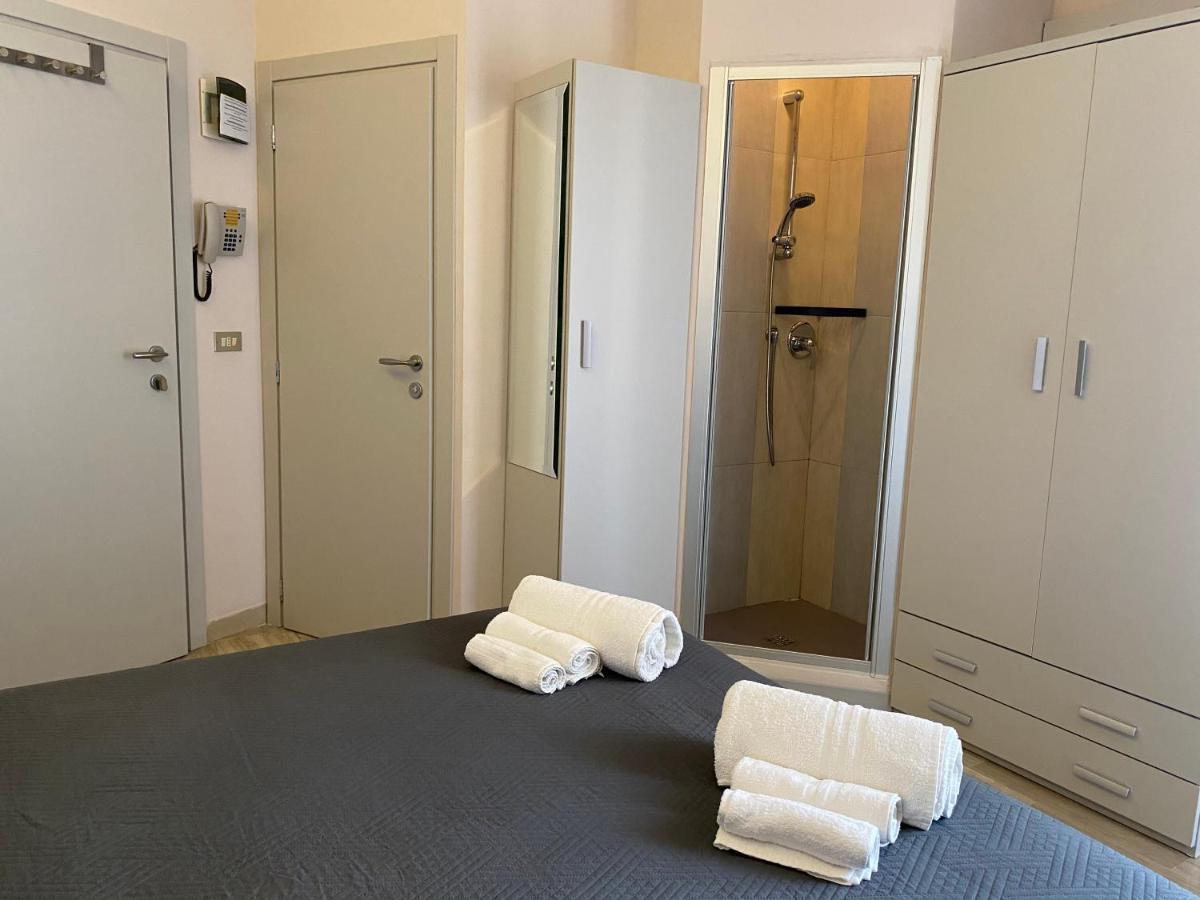 Hotel Moderno - Bed & Breakfast 切尔维亚 外观 照片