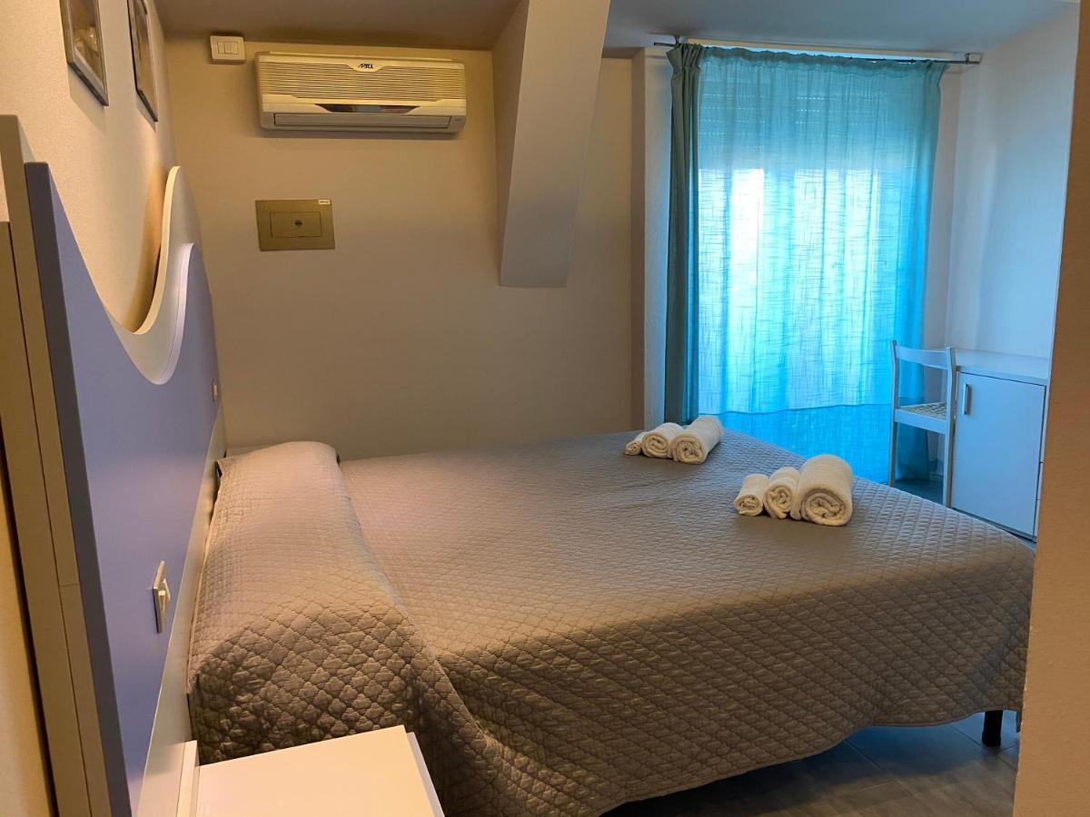Hotel Moderno - Bed & Breakfast 切尔维亚 外观 照片